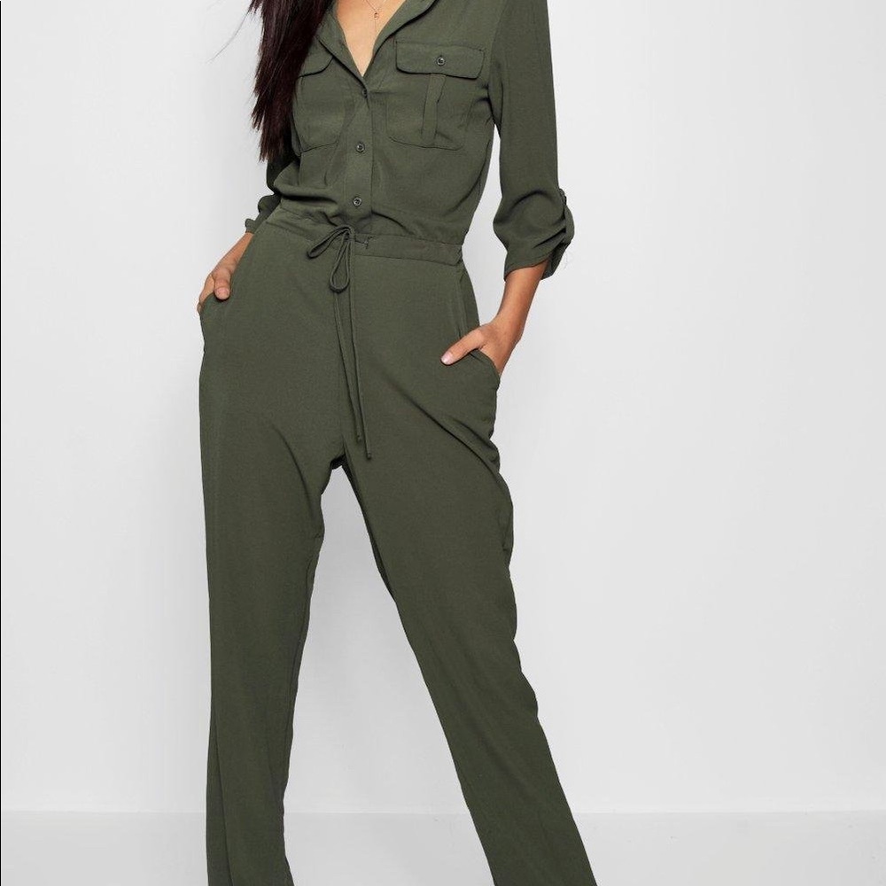 NWT Boohoo Lightweight Utility Jumpsuit Dark Green
